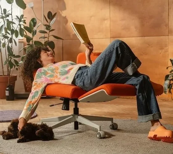 Dynamic lumbar support of the Newtral Freedom X One Chair.